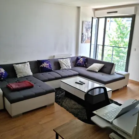 Gare Apartment